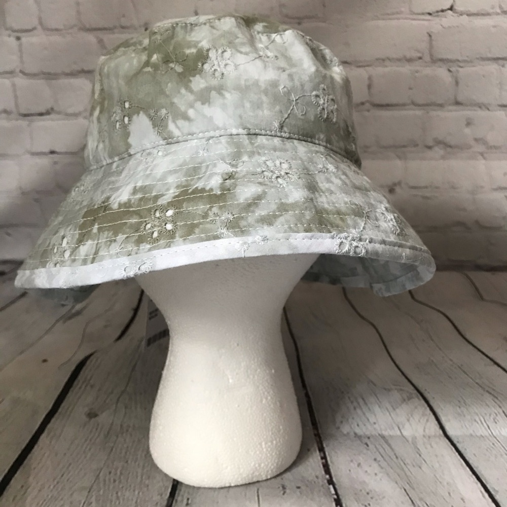 Tie Dye marbleized eyelet bucket hat
